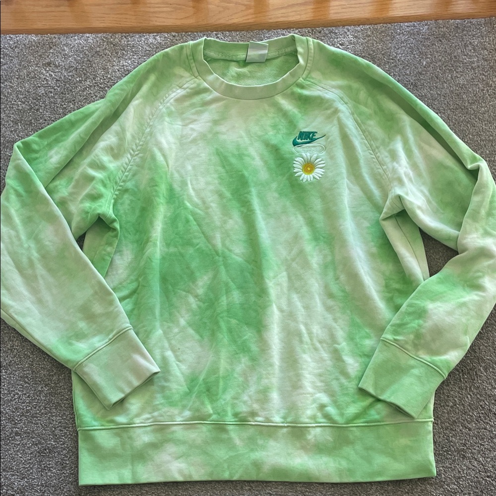 Nike Men’s Green French Terry  Tie-Dye Sweatshirt with Daisy